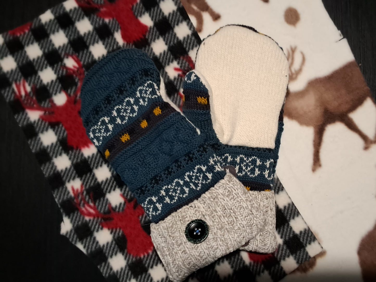Sweater Mittens 032